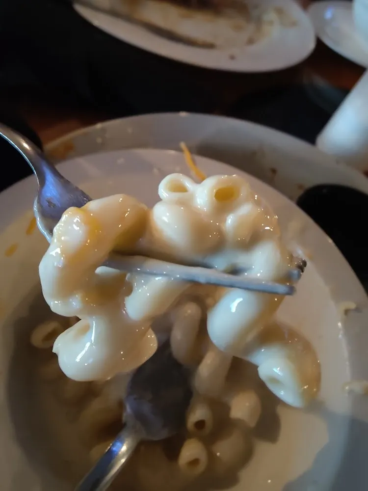 Dam Mac N Cheese